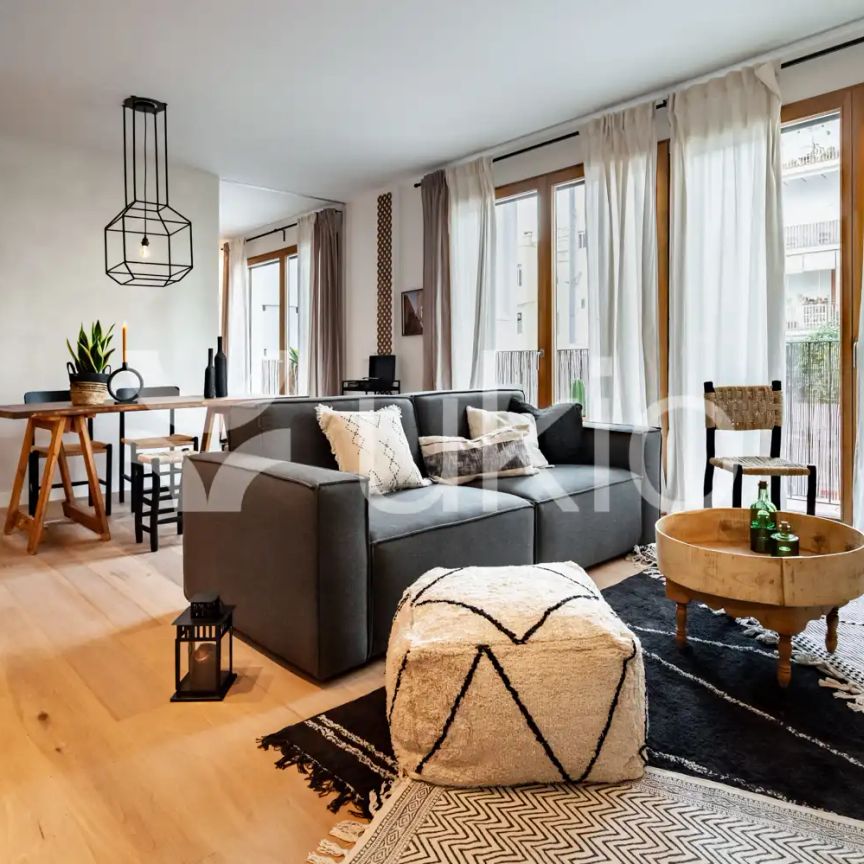 Apartamento de alquiler en Carrer de Josep Torres, Vila de Gràcia - Photo 1