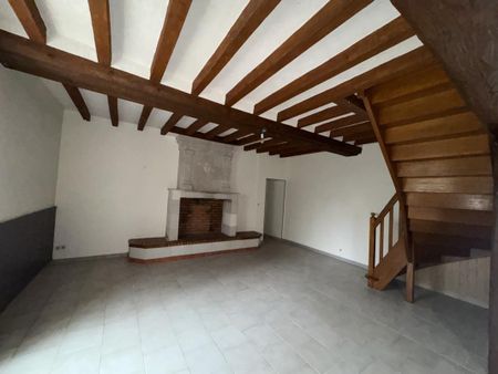 Location Maison 4 pièces 138m² BEAUFORT EN ANJOU 49250 - Photo 5
