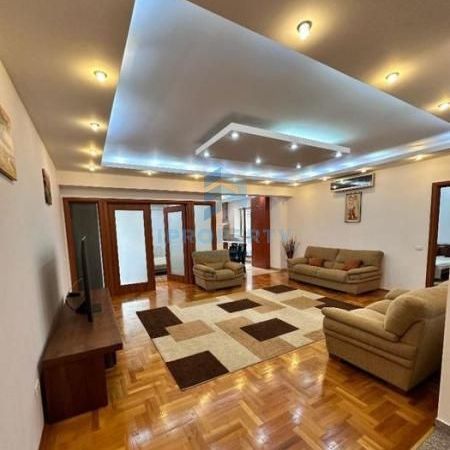 Inchiriere Apartament 3 camere in Herastrau, Centrala proprie si loc p - Fotografie 1