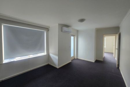 One-Bedroom Apartment with Balcony - Photo 4