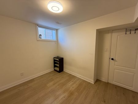 For Lease - 61 Jeffcoat Drive Unit# Lower, Toronto, Ontario - Photo 4