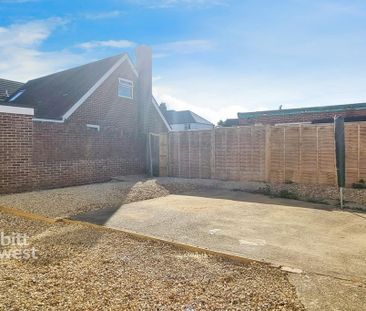 2 bedroom detached bungalow to rent - Photo 6