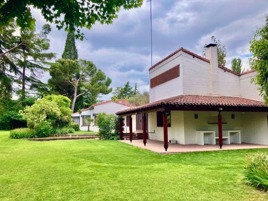 Alquiler de casa o chalet independiente en Calle de Guecho - Photo 1