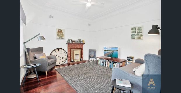 Spacious Family Living in a Convenient Baulkham Hills Location - Photo 1