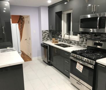 For Lease - 7010 Cordingley Crescent Unit# Upper, Mississauga, Ontario - Photo 1