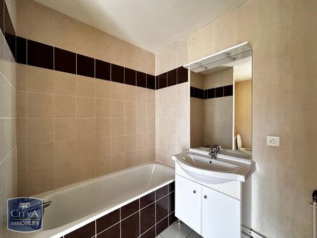 Location Appartement 2 pièces 45m² GOLBEY 88190 - Photo 4