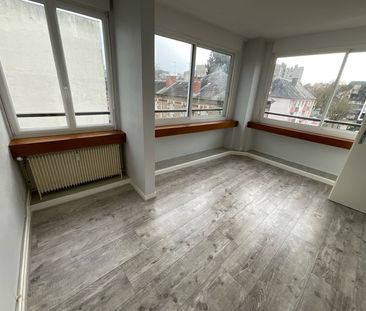 A LOUER - Quartier Avaricum - T2 de 43.07 m² avec cave. - Photo 2