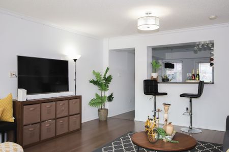 For Lease - 3200 Bentley Drive Unit# 9, Mississauga, Ontario - Photo 4