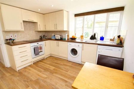 John Fortey Yard, The Green, Northleach, Cheltenham, GL54 - Photo 5