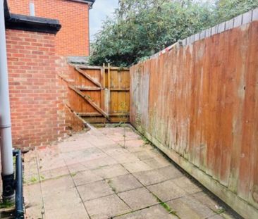 3 bedroom terraced house to rent - Photo 6