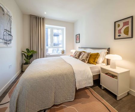An exclusive rental opportunity offering 50% off your rent for the first 3 months*, complemented by 24-hour concierge, premium wellness facilities and beautifully curated interiors. - Photo 3