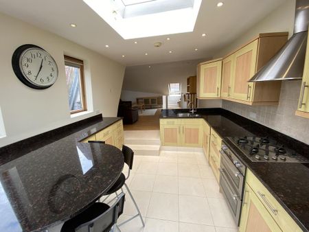 4 bedroom duplex to rent - Photo 4