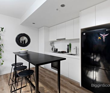 ONE BEDROOM PLUS STUDY IN DESIRABLE ARK DEVELOPMENT! - Photo 3