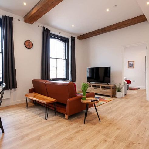 School Street - Photo 1