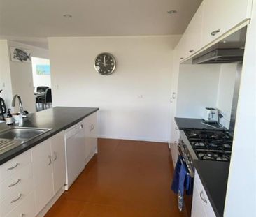Sunny Home - Photo 1