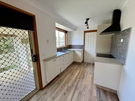 3 Bedroom Brick Home in Wallerawang - Photo 4