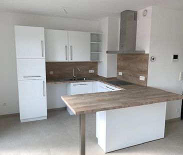 Appartement te huur - foto 2