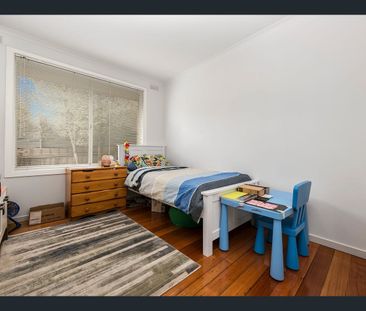 CHARMING TWO BEDROOM UNIT IN OAKLEIGH EAST!! - Photo 1