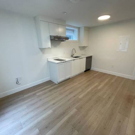 Brand New 1 Bedroom 1Bath @Vancouver West Dunbar - Utilities included! - Photo 1