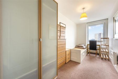 2 bedroom flat to rent - Photo 5