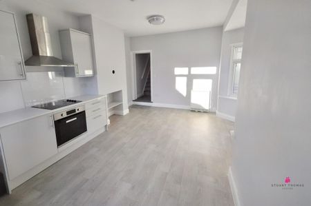 3 bedroom maisonette to rent - Photo 5