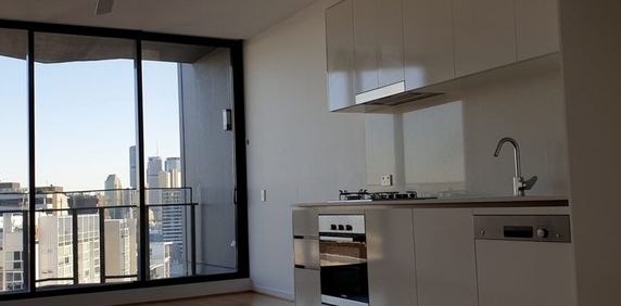 Modern stylish 2 bedrooms 2bathrooms apartment situated in Newstead - Photo 2