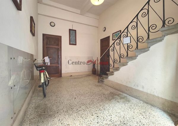 Appartamento non arredato, di ampia metratura, con 3 camere!