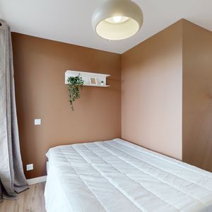 ANATOLE FRANCE F Colocation 4 chambres à Clermont Ferrand - Photo 2