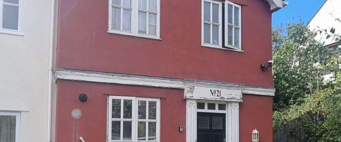 Elmstead Road Bed 4 - Photo 1