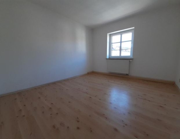 Schöne 2-Raum-Wohnung in Meuselwitz zu vermieten! Einbauküche inklusive! - Foto 1