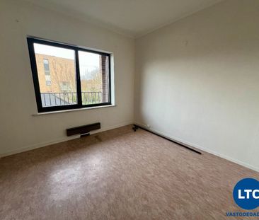 Zeer goed gelegen appartement met 2 slpks, terras en garage - Photo 5