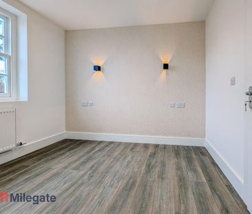 3 bedroom flat to rent - Photo 6