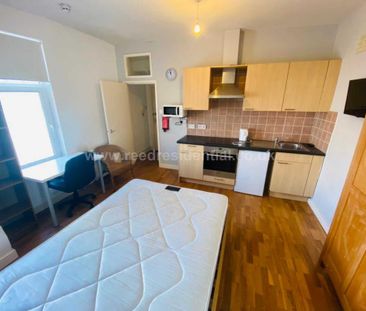 Studio to rent - Photo 6