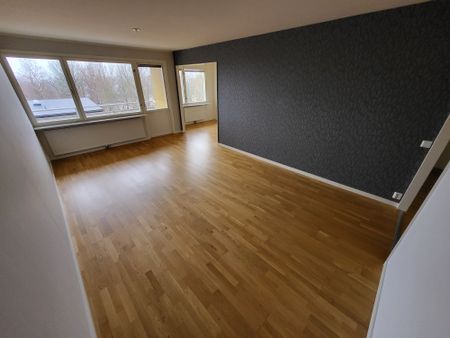 Karlslättsv 5 C - Foto 3