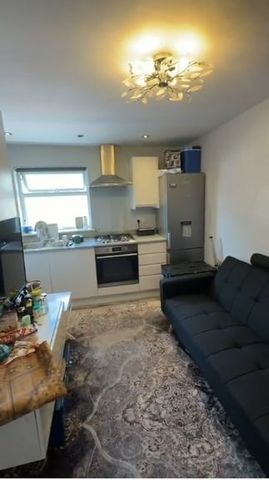 1 Bed Flat, Attercliffe Road, S9 - Photo 3