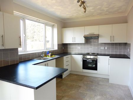 HUNTINGDON - Photo 3