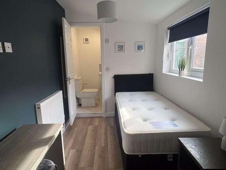 Athol Street, Middlesbrough, TS1 - Photo 4