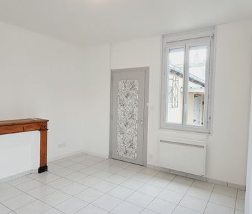 Location maison 3 pièces, 54.38m², Segré - Photo 1