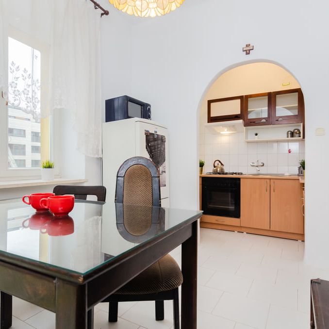 Sprawdź >> Mieszkanie w stylowej kamienicy 68 m² - Photo 1
