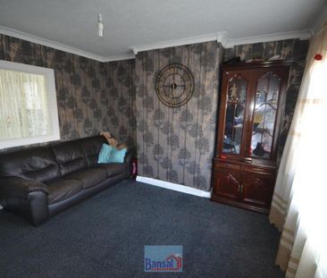 2 bedroom semi-detached house to rent - Photo 3
