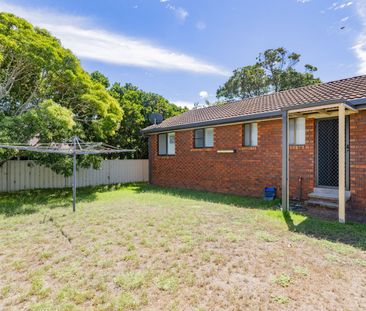 Coastal Living Just 350m from the Beach – Renovated & Ready to Enjoy - Photo 5