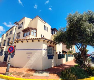 Casa en alquiler en Marina de Casares, Casares - Photo 1