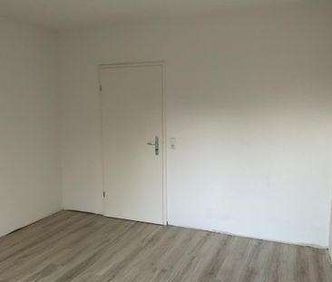 3-Zimmer-Wohnung in Holzwickede Mitte zu besichtigen, mit Laminatboden - Photo 3