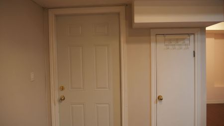 For Lease - 302 Springdale Boulevard Unit# Bsmt, Toronto, Ontario - Photo 3