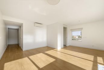 1 Bedroom Apartment with parking, Fórum Oeiras, Oeiras