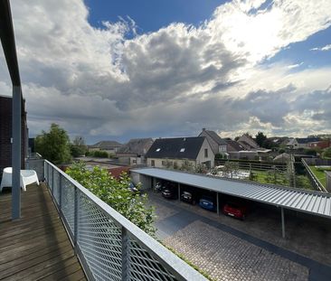 Mooi duplex-appartement met 3 slaapkamers en 2 badkamers nabij centrum Melsele - Photo 1