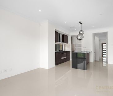 New Metricon Home - Photo 3