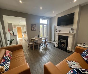 5 Bed Terraced House, Leslie Road, B16 - Photo 2