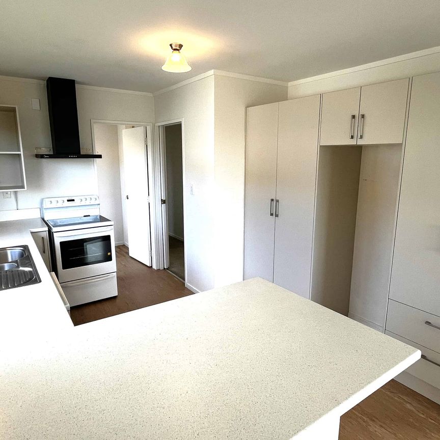 Mcleans Zone - Sea View Vistas Await!! - Photo 1