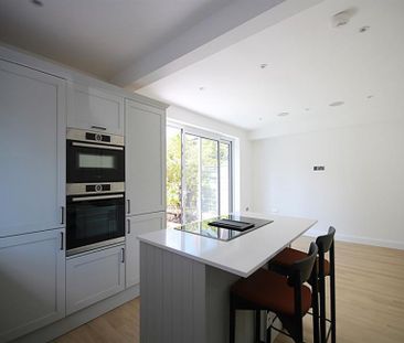 Oakfield Road, Alderley Edge - Photo 3